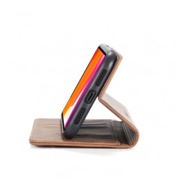 Magnetische Leren hoesje met Kaartsleuven voor iPhone 11 CaseMe (Bruin) voor €15.95